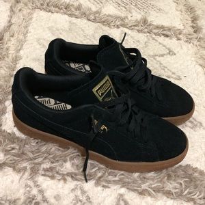 Black Suede Puma Shoes